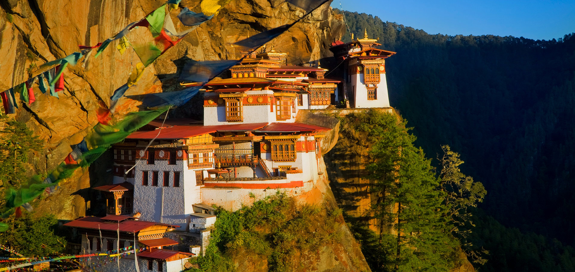 Thimphu, Punakha, Tronqsa, Bumthang & Paro,    