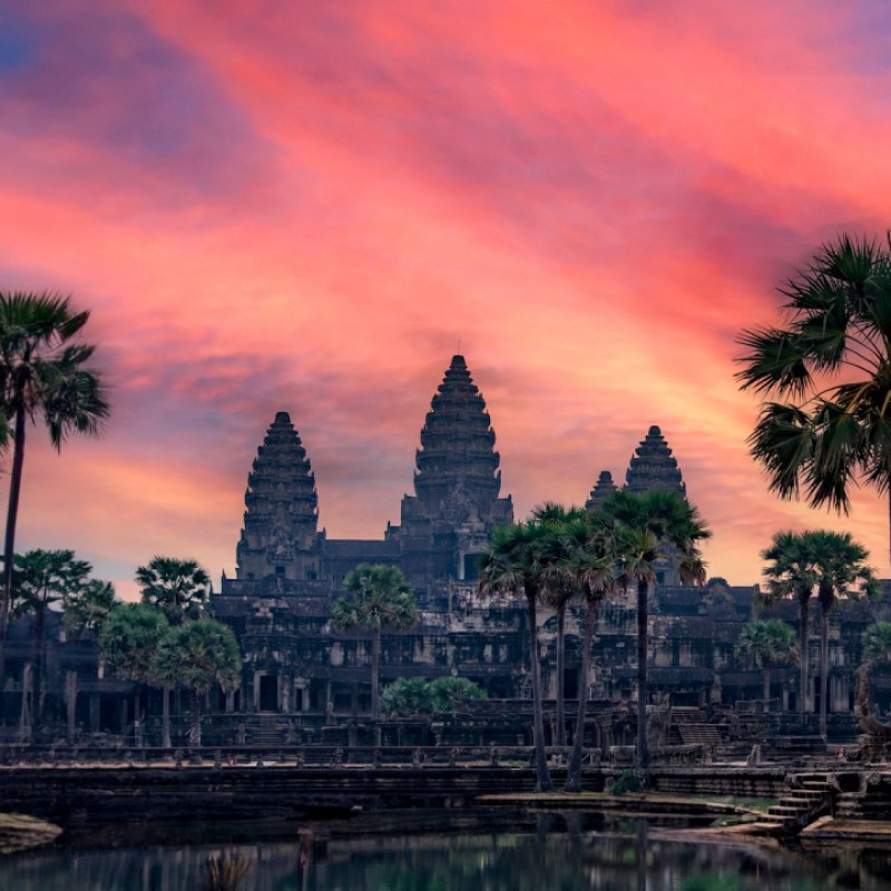 Luang Prabang, Hanoi, Halong Bay, Hoi An, Hue, Ho Chi Minh e Siem Reap